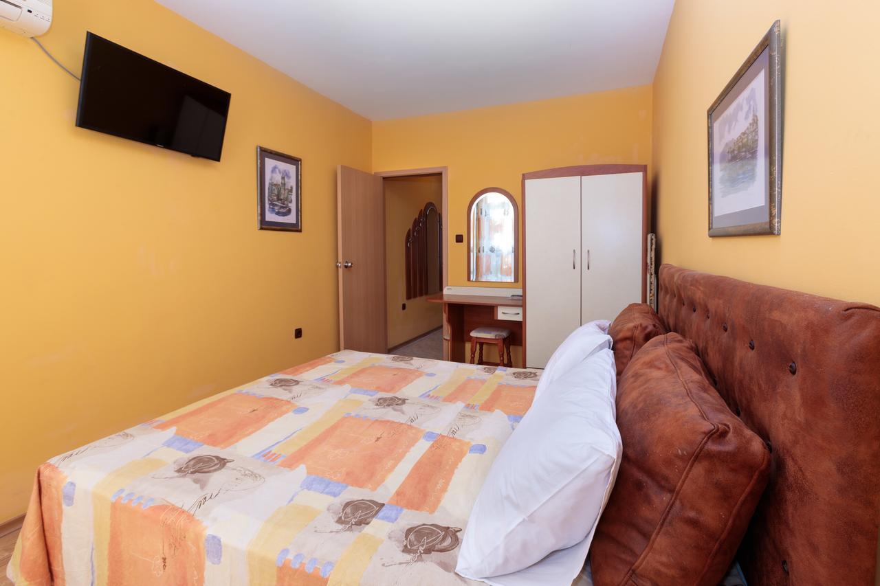 Apartment Sea Shell 2 Сонячний Берег Екстер'єр фото